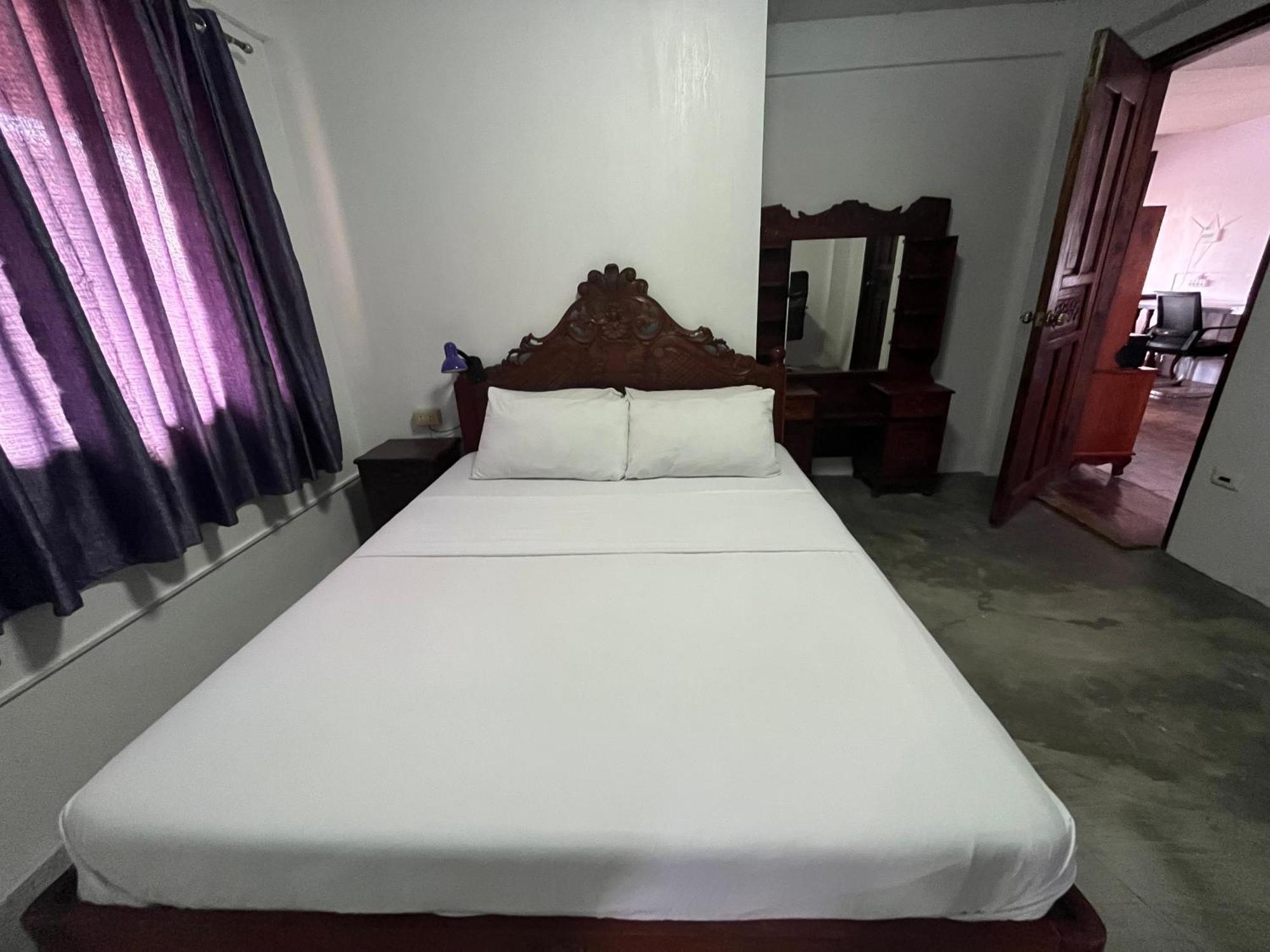 Uncharted Hostel بويرتو غاليرا المظهر الخارجي الصورة